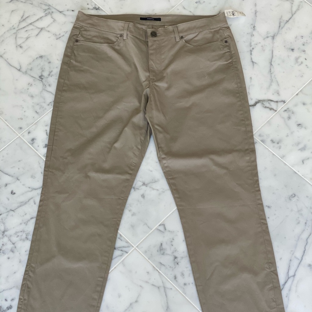 TAHARI STRAIGHT LEG TAN PANTS